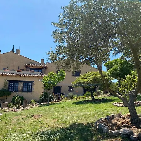 Masia Mimosa Montana דירה